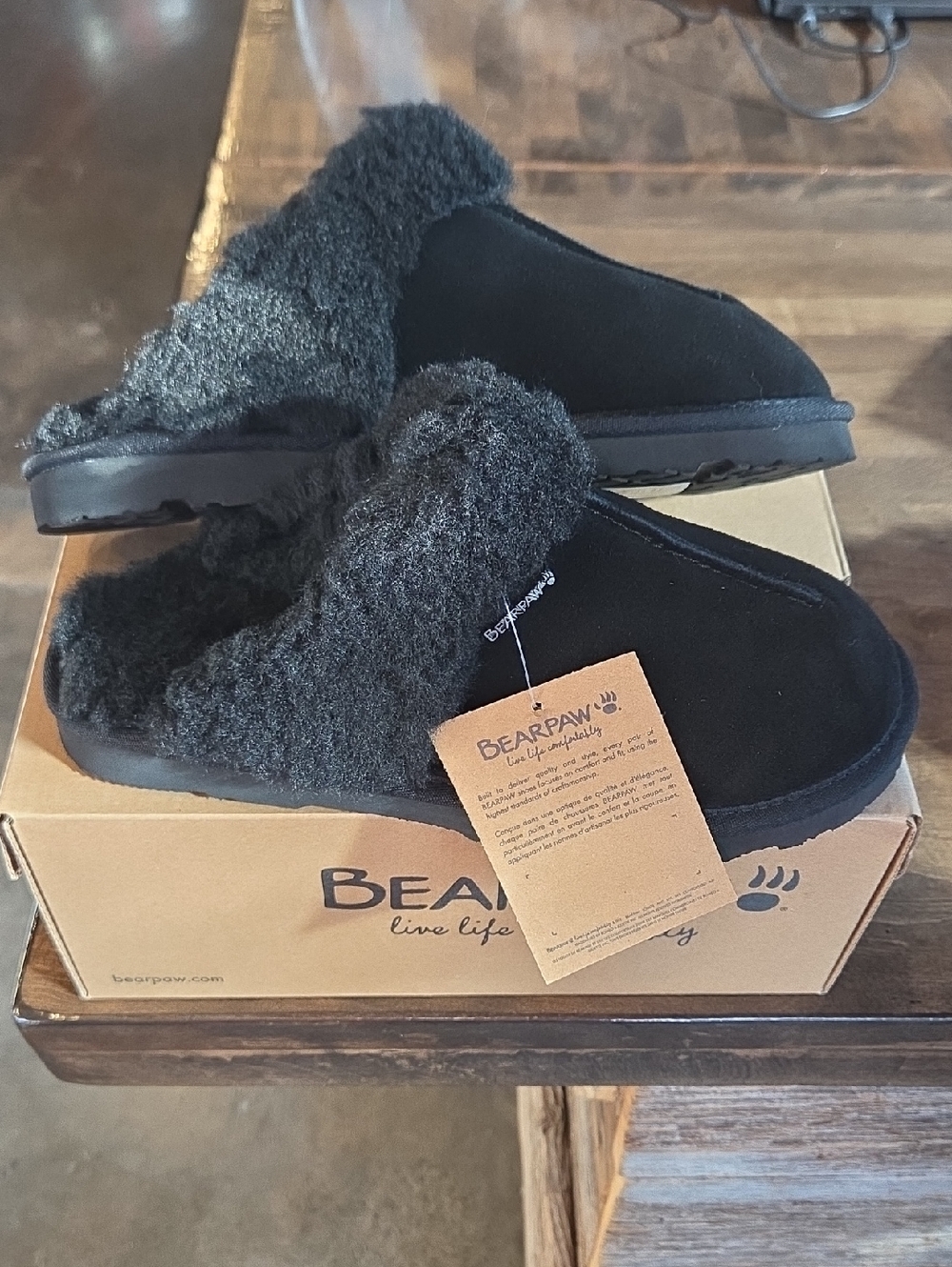 Bearpaw Size 11 Women's NEW Black Shearling-Lined Slip-On Clogs Slippers